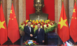 习近平访越南：扎实推进中越命运共...