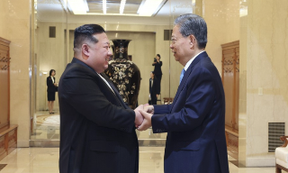 【视频】赵乐际平壤会见金正恩 指中方愿同朝方深化双边合作