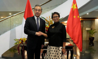 【视频】王毅：警惕本地区形成“小圈子” 反对制造任何对立
