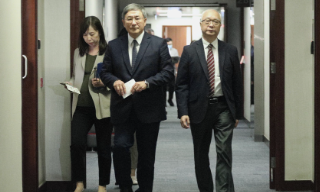 【视频】卓永兴：暂缓垃圾收费决定务实 谢展寰：现不宜订立推行时间表