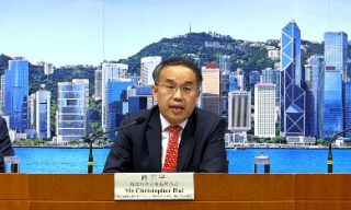 【视频】许正宇：恶劣天气不停市与国际接轨 天气不应对金融交易构成障碍
