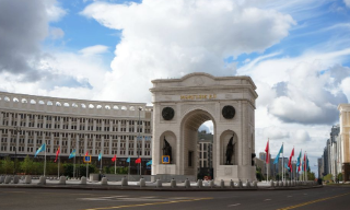 【视频】上合组织峰会今召开 习近平期待与各成员国打造更紧密命运共同体