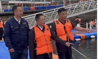 贵州省酒业协会会长赵新贵到访大连...