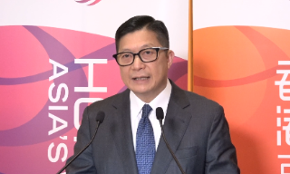 【视频】邓炳强：警方会用尽一切办法将海外指明潜逃者带回香港受审