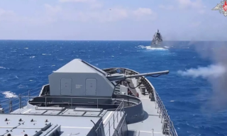 俄太平洋舰队：中俄海军舰艇进行联合火炮射击 演练防御无人机及反潜