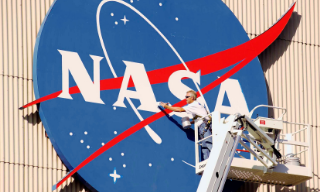 【视频】NASA禁止中国公民参与项目 中方：反对外空军备竞赛