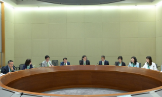 李家超主持北都发展委员会首个工作会议 聚焦指导3个工作组策略