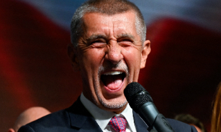 【视频】捷克反欧盟民粹政党胜出国会选举 分析指或影响欧盟援乌政策