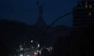 乌方称哈尔科夫遭俄空袭 约3万用户断电