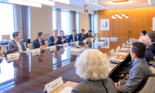 【视频】陈茂波纽约介绍香港经济机遇 强调各项优势不会改变